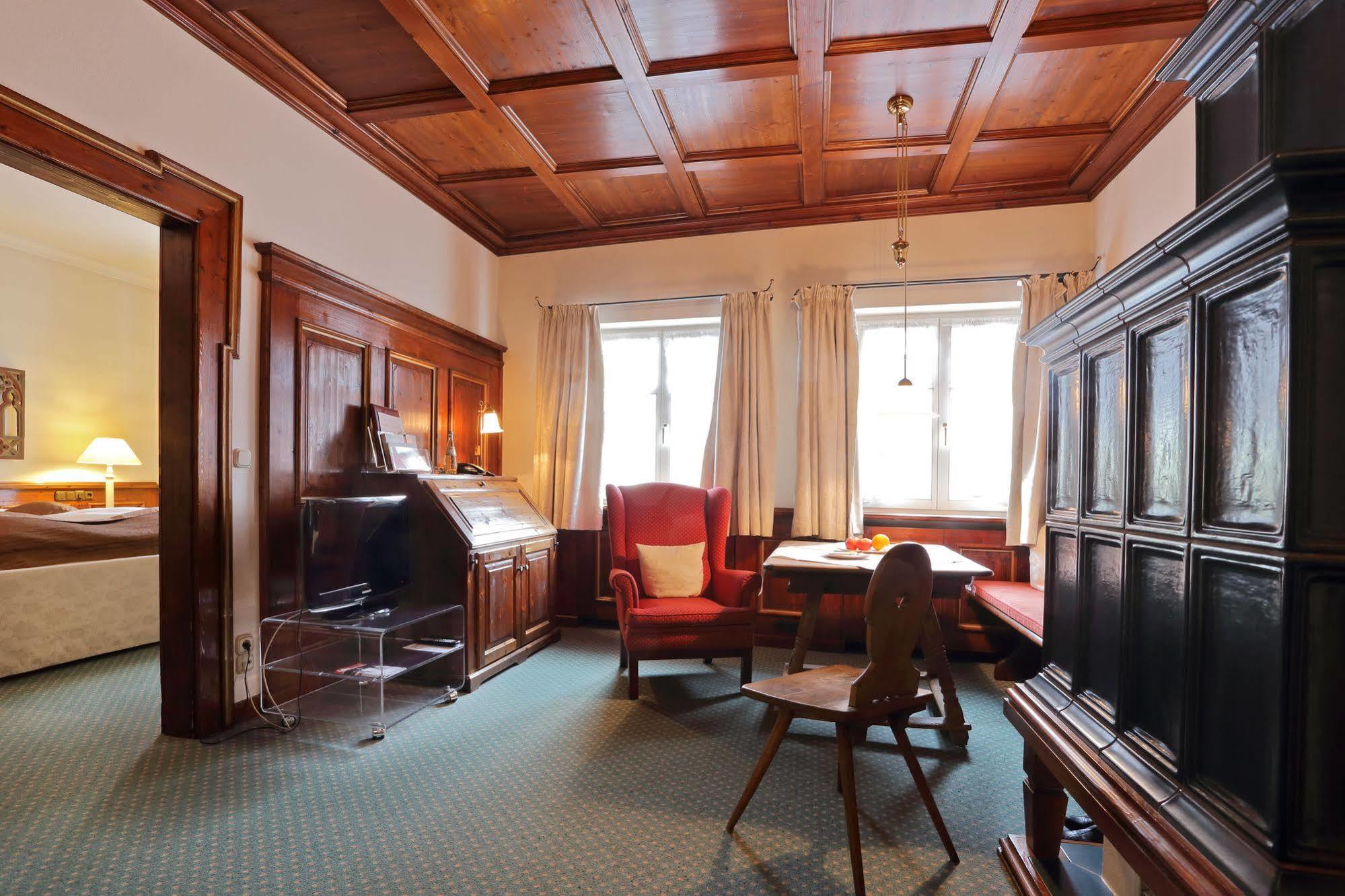 Romantik Hotel Zur Schwane โฟลคาค ภายนอก รูปภาพ